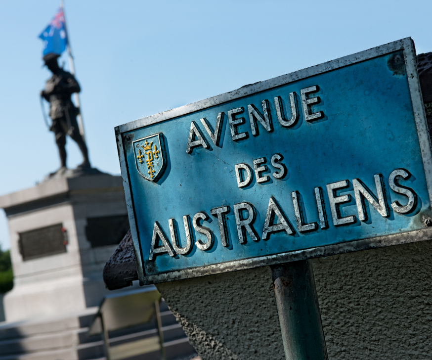 Avenue des Australiens - Alamy photo, no credit requiredsmaller