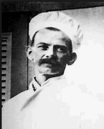 Le chef cuisinier français Armand Galland à qui l’on attribue la création du Lamington au début des années 1900.