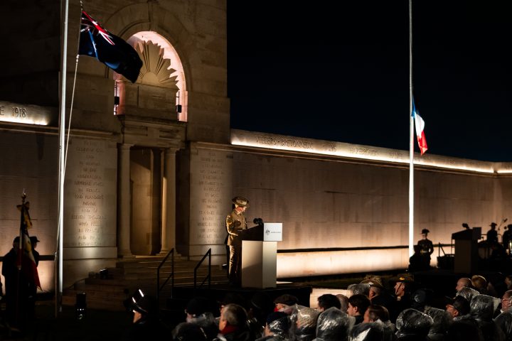 La cérémonie de l’aube de l’Anzac Day 2023 au Mémorial National australien.