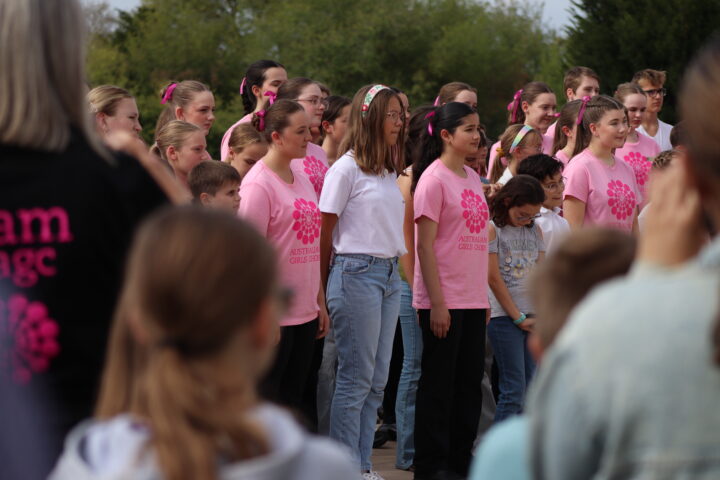 The choir and pupils from Jacques Brel Middle School singing